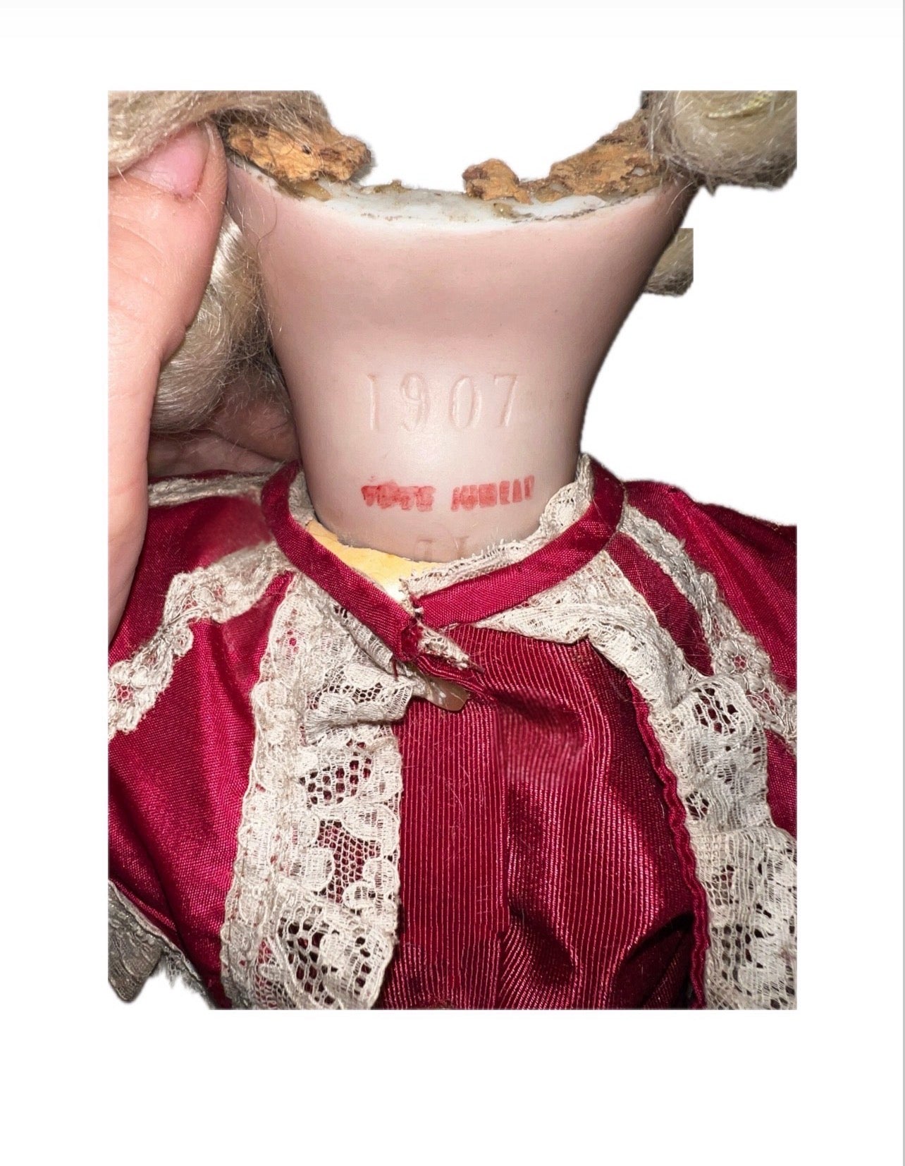 Exceptional French Bisque Bébé – Jumeau Diplôme d’Honneur Body – Head Marked 1907 / 11 – Original Coil
