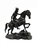 „Der Skalp“ – Frederic Remington inspirierte Western-Bronze-Skulptur (Mini)