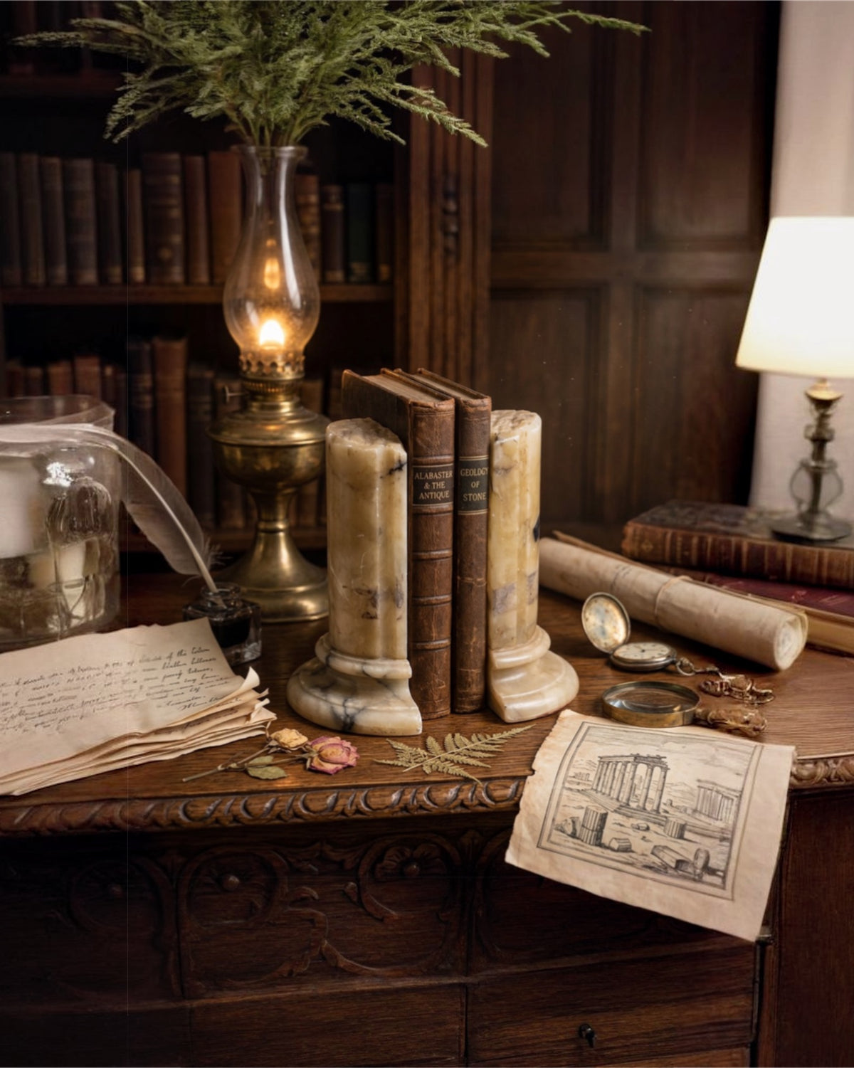 Bücherstützen aus gelbem Alabaster, handgeschnitzt, Vintage, Italien, Neoklassizistischer Grand Tour Stil